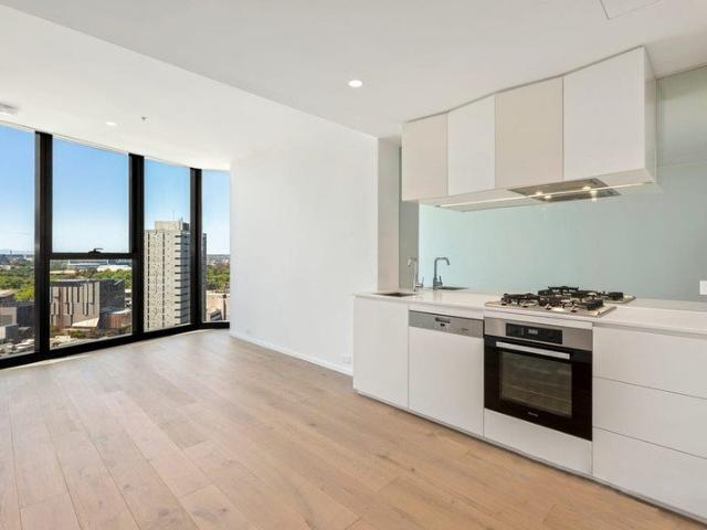 A MODERN MARVEL IN 'MELBOURNE SQUARE'