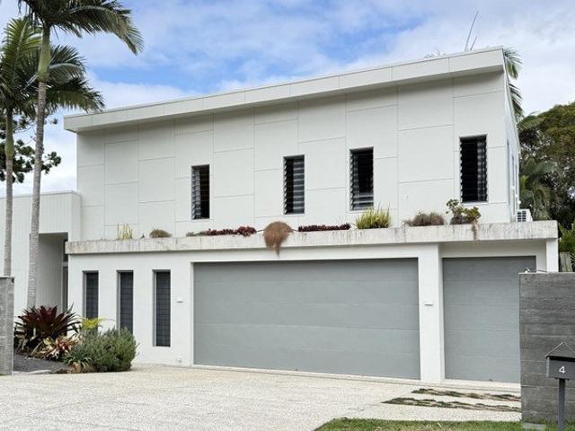 A Modern Noosa Retreat Designed for Effortless Living