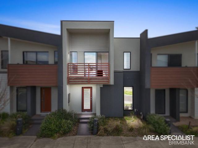 A Modern Parkside Retreat
