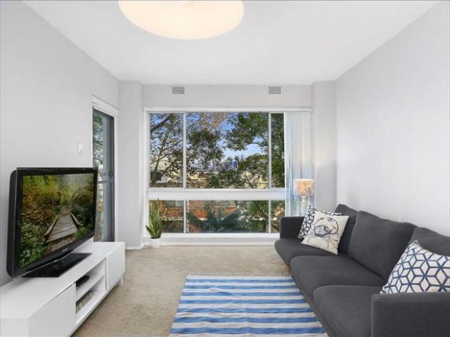 A Modern, Peaceful and Spacious Apartment