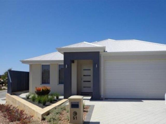 A Modern Pearsall Home Made for Everyday Living