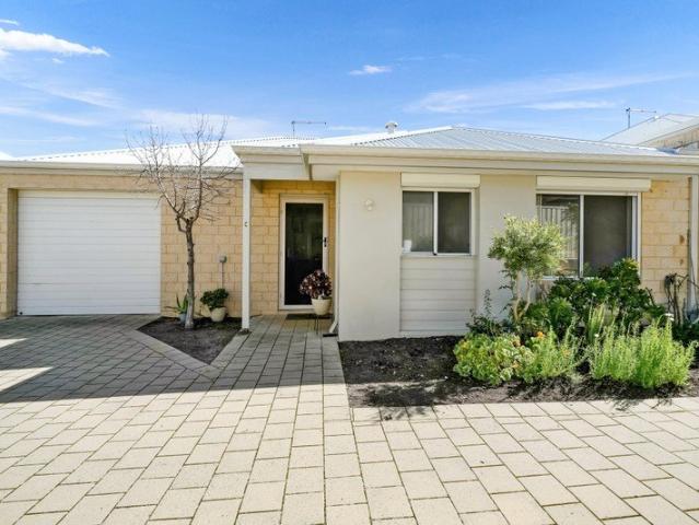 A Modern Residence with Comfort, Convenience & Style