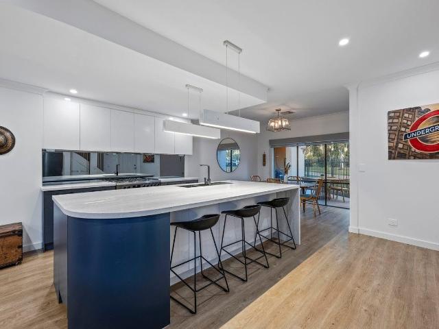 A Modern Sanctuary with Parkland Views Where Style Meets Serenity