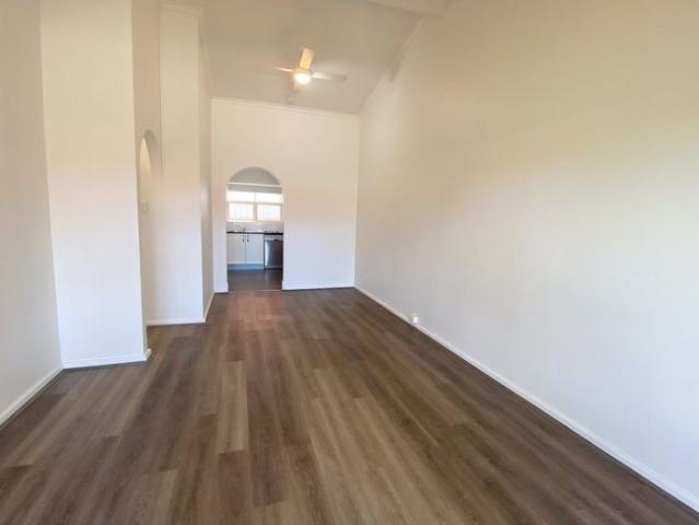 A modern spacious homette with high ceilings and lots of natural light!