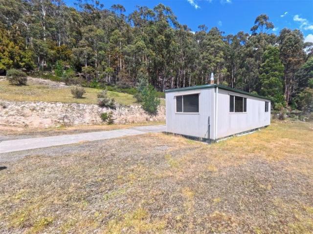 A Modest Country Unit Close to Nature