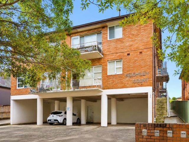 A move in ready residence combining comfort, convenience, and excellent lifestyle appeal in a highly sought after location