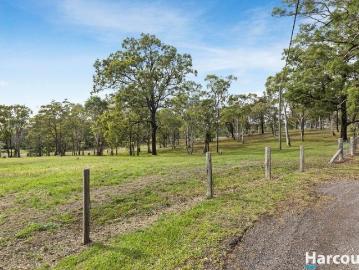 A Natural Haven to Build Your Home Among Trees, Wildlife & Tranquillity
