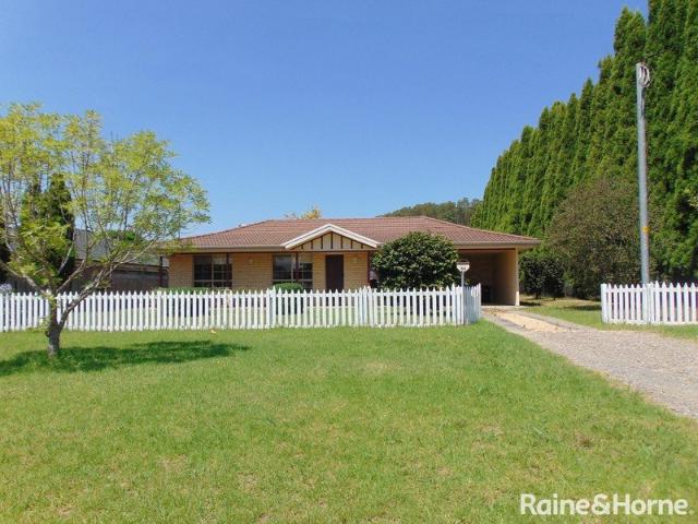 A neat, low maintenance Welby Home