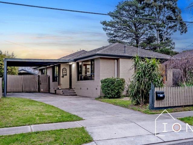Neat, Affordable and Ready to Move Into A Three Bedroom Home in the Heart of Cranbourne