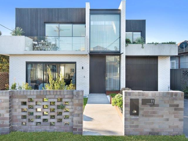 A new benchmark for quality design in a luxury full brick home