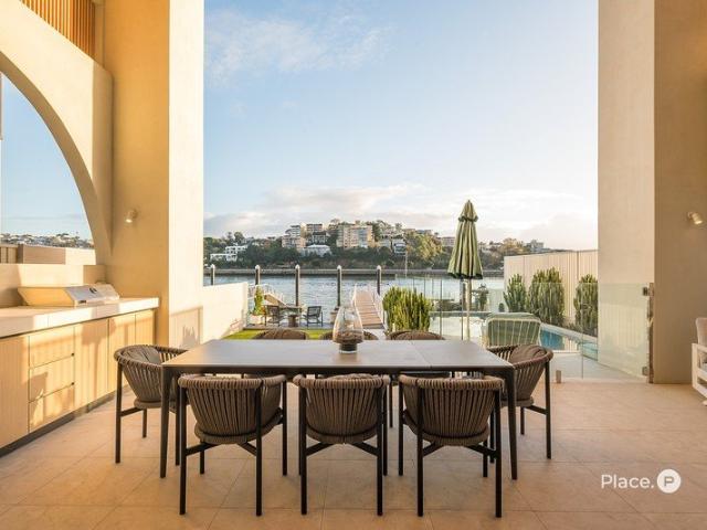 A NEW BENCHMARK OF RIVERFRONT ARCHITECTURE