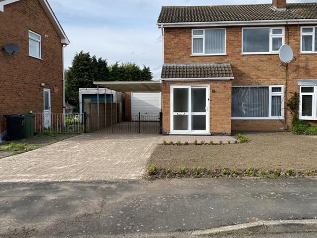 A newly refurbished 2 bed & study semi detached