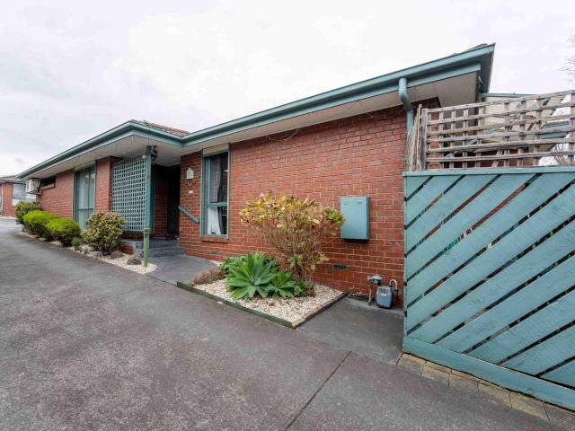 A Newly renovated 3 Bedroom Unit within Box Hill High School Zone
