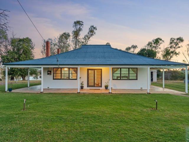 A Nostalgic Country Haven: 1920s Character Meets 30+ Acres of Freedom