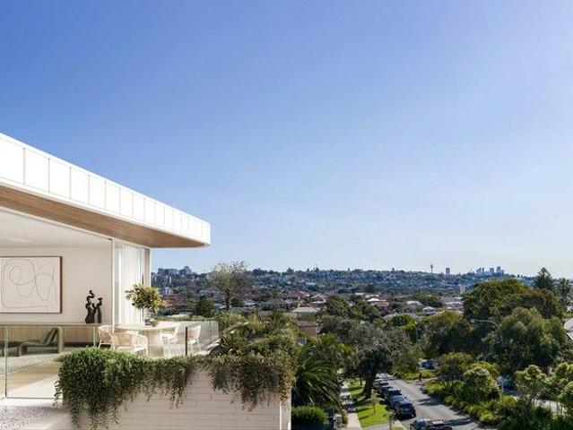 A North Facing Penthouse Retreat For Luxurious Coastal Living