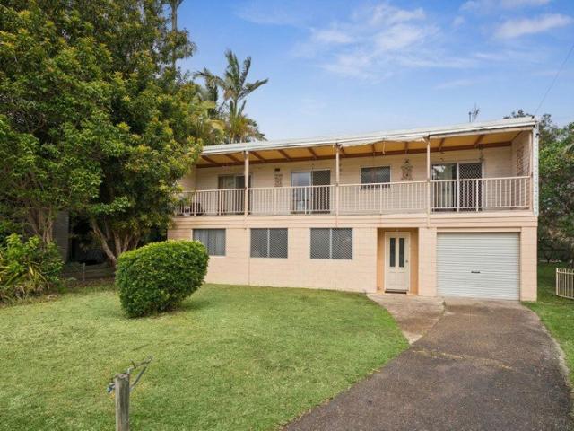A North Haven Special Opportunity, Location & Endless Possibilities!