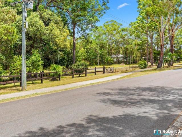 A Once in a Lifetime Old Tewantin Acreage Opportunity