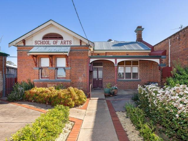A One of a Kind Coolamon Icon Heritage Charm Meets Modern Opportunity
