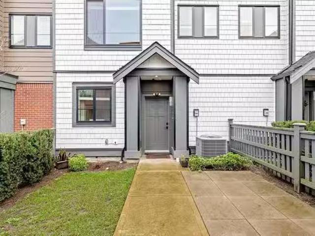 A Avenue, Langley, BC, V2Y 3S2 townhouse for sale Listing I.