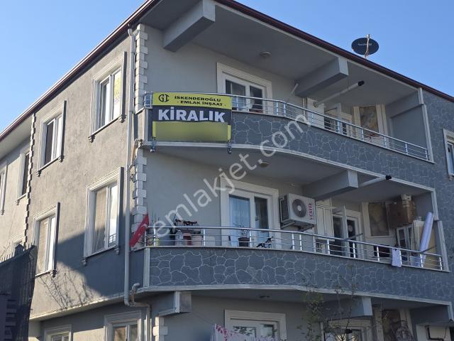 Aşağıaziziye Mahlesi Aziziye Yolu 3+1 125 M2 Kombi Petekli