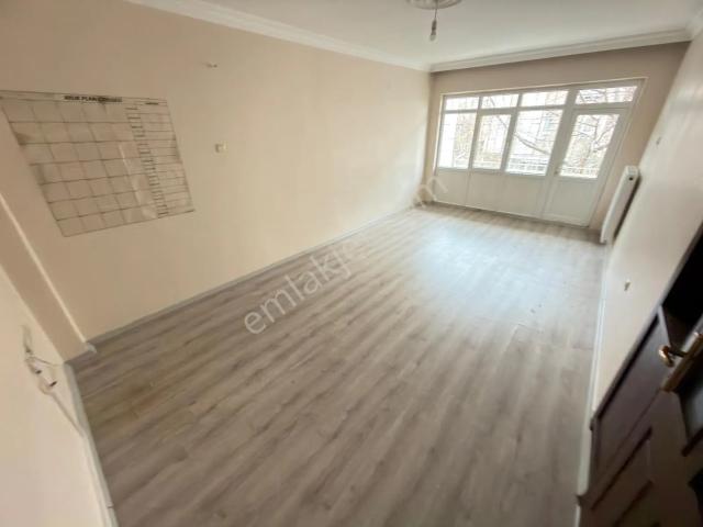 Aşağıeğlence Göbek'de Katta Bağımsız 3+1 Kiralık Daire