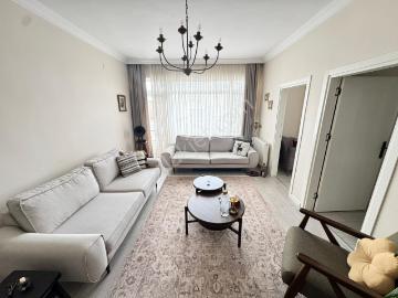 Aşağı Eğlence Mendil Sok.'da Orta Katta 3+1 Güney Cep. Full Yapı