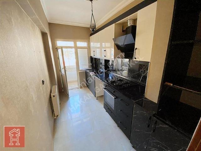Aşağıeğlence'de Ön Cephe Katta 3+1 Full Yapılı Kiralık Daire