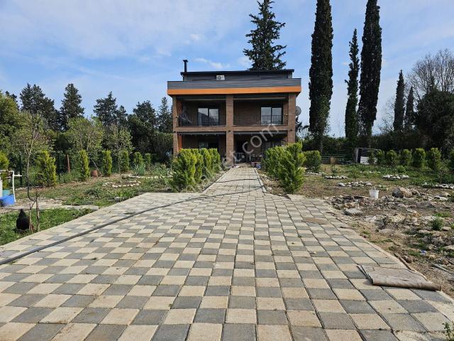 Aşağıkaramanda Arsa Değeriyle Öne Çıkan, Villa Konforunda 1050 M² Arsa İçinde 230 M2 Müstakil Ev