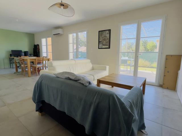 À acheter sur Saint Cannat: villa de 107m² sur terrain de 200m²