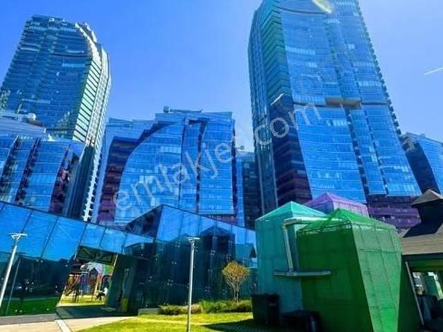 Ağaoğlu Maslak 1453 3+1 Yüksek Kat Satılık Daire boş fırsat!