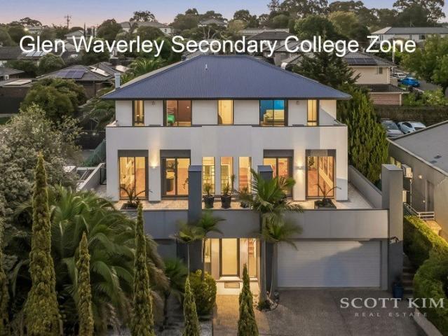 A Builder's Own Masterpiece with Panoramic Dandenong Ranges Views in GWSZ