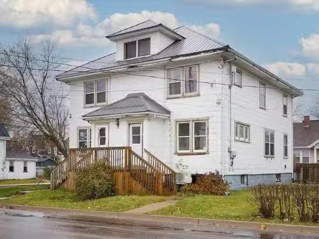 A&B 158 Granville Street, Summerside, PE, C1N 3A4 house for.