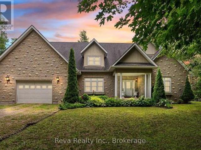 A & B 464 Mooney Road, Hastings Highlands Monteagle Ward, ON, K0L 1C0 house for sale | Listing ID X13546 | Royal LePage