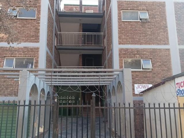 A BACHELOR FLAT TO RENT IN BALREA PARK