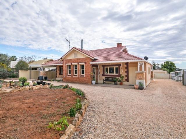 A Barmera Classic, Rich in Character