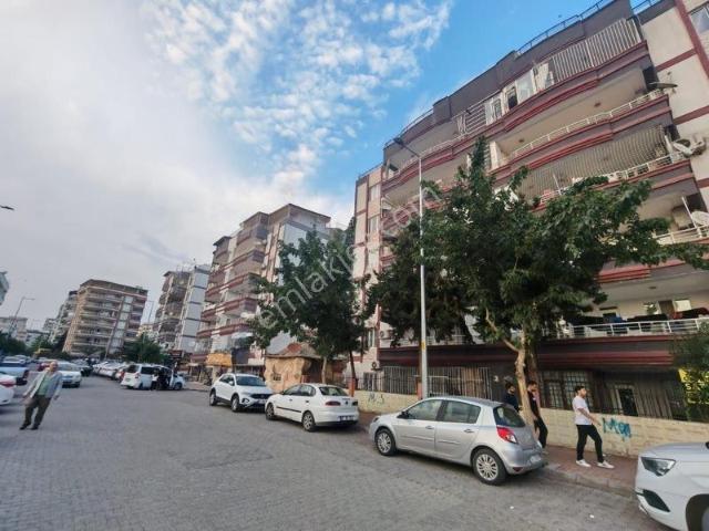 Karaköprü Akbayır'da Geniş Balkonlu Kiralık 3+1 Daire
