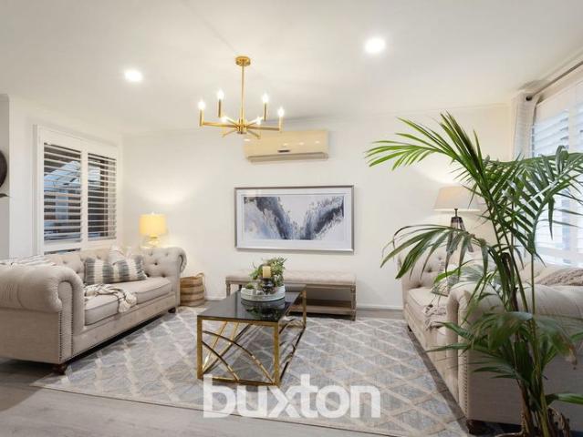 A BAYSIDE FAMILY SANCTUARY OF SPACE & STYLE