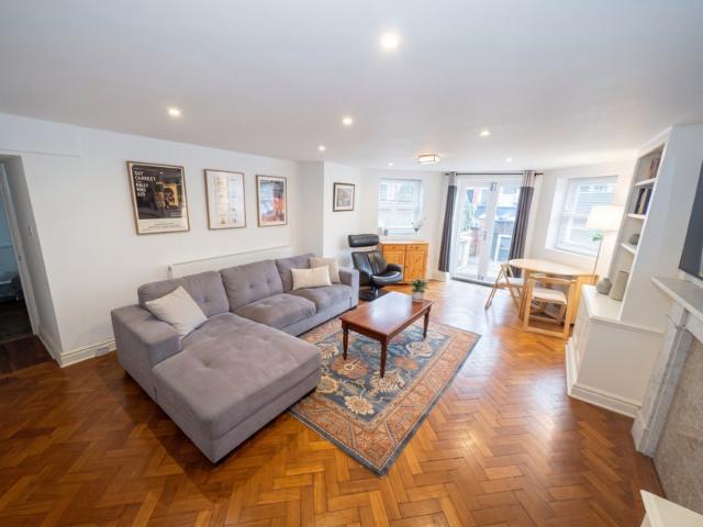 A beautiful 2 bedroom flat in Finsbury Park N4