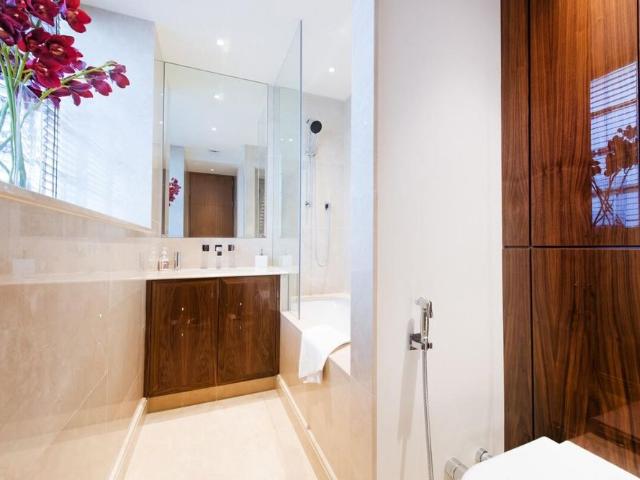 A beautiful two bedroom apartment in the heart of Knightsbridge, SW1