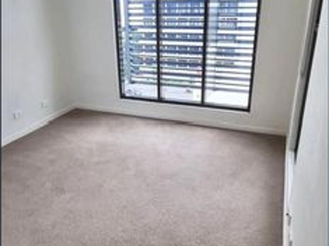 A Beautiful Unfurnished 1 Bedroom with 1 Multi purpose Room and Balcony Apartment!