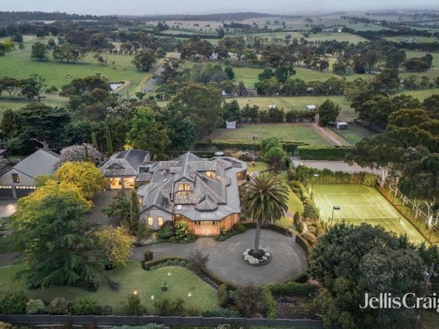 A beautiful Victorian with equine appeal