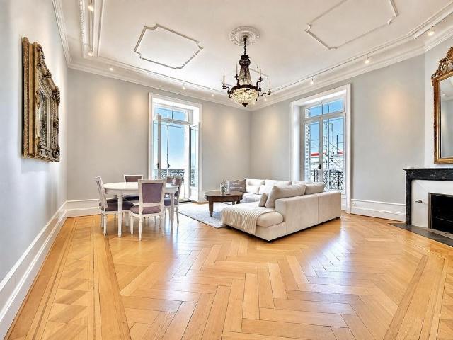 A beautiful apartment with a magnificent view of the lake in Territet