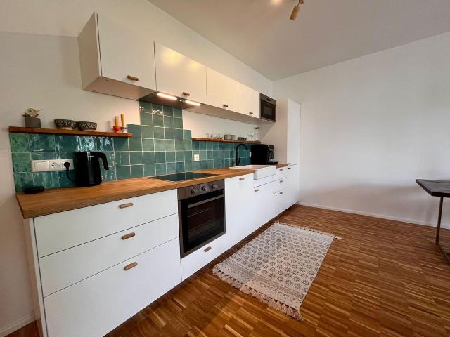 A beautiful apartment with a parking spot in Rummelsburg, Berlin Amsterdam Apartments for Rent