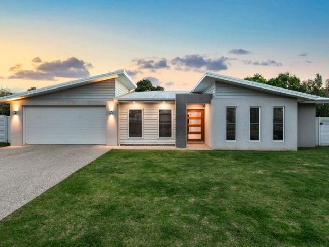 A Beautiful Balance of Contemporary Style and Versatility
