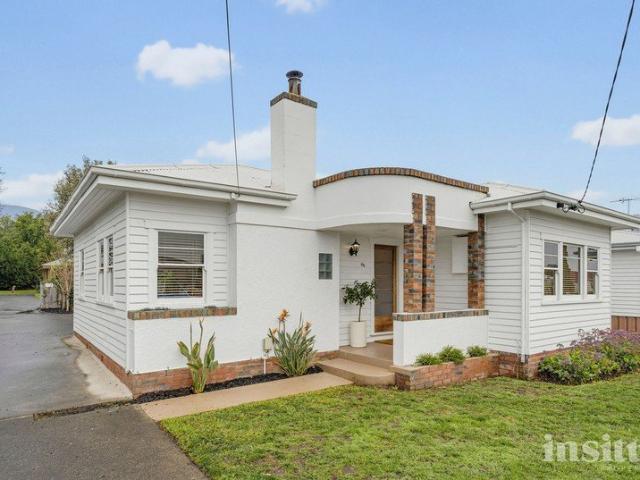 A Beautiful Blend of Heritage Character and Contemporary Living