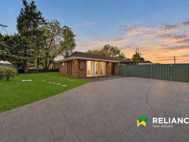 A Beautiful Family Home in the Heart of Mossfiel Estate!