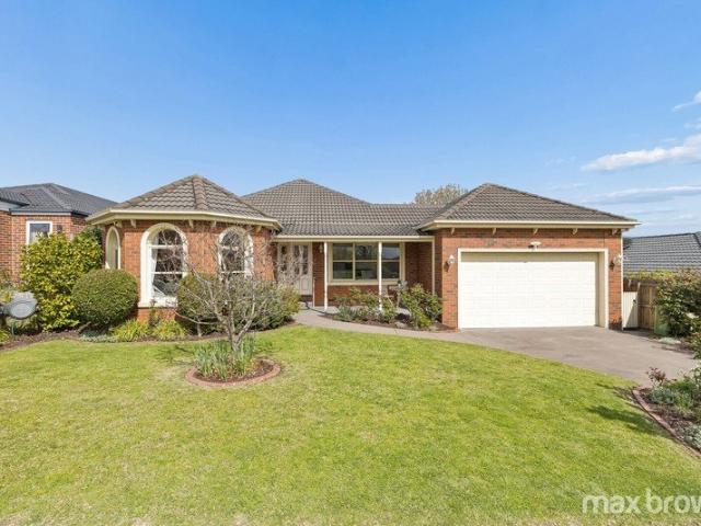 A BEAUTIFUL FAMILY HOME IN A PEACEFUL LOCATION