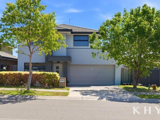 A Beautiful Family Home in a Prime Edmondson Park Location