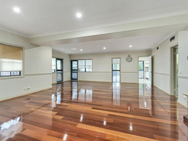 A Beautiful Five Bedroom Inner City Brick Residence in a Prime Central Location