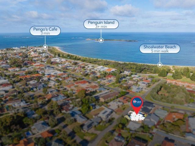 A BEAUTIFUL HOME, AN INCREDIBLE COASTAL LIFESTYLE